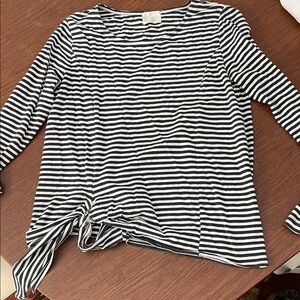 T.La Black and White Striped Long Sleeve Top
